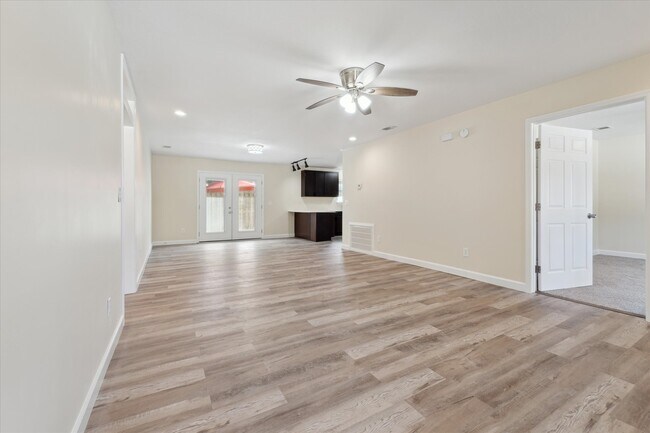 Building Photo - Hudson Estate