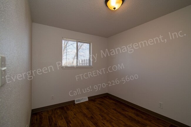 Building Photo - 4912 S Iowa Ave