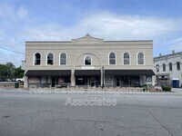 Building Photo - 12 Market St