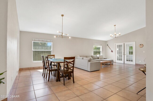Building Photo - 44 Capistrano Dr