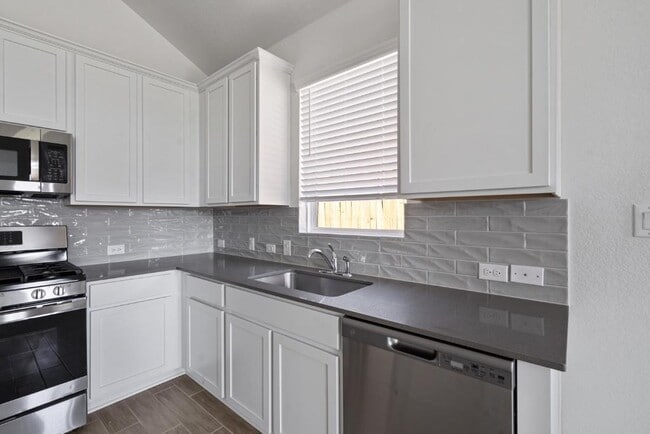 Building Photo - 829 Blue Oak Blvd