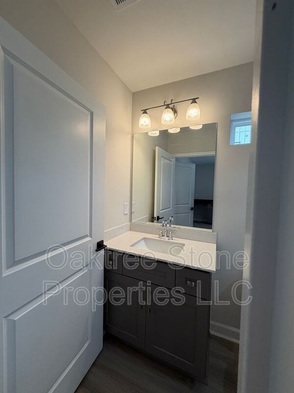 Building Photo - 1996 Main St NW