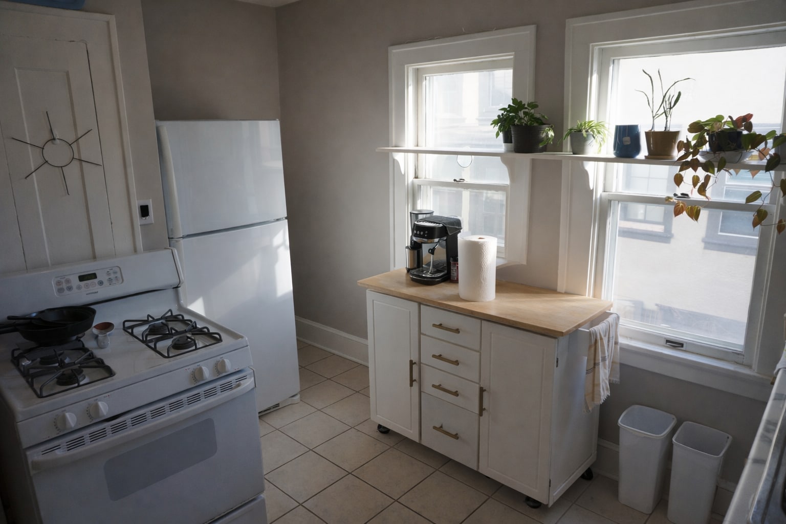 Building Photo - 3007 N Frederick Ave