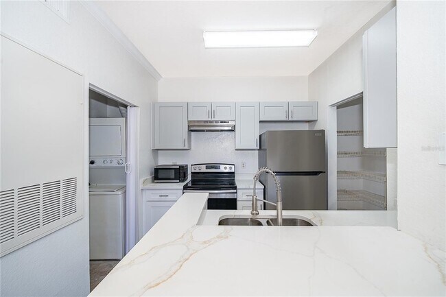 Building Photo - 2612 Robert Trent Jones Dr