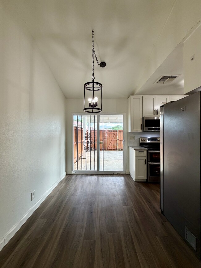 Building Photo - 9140 Timber Path