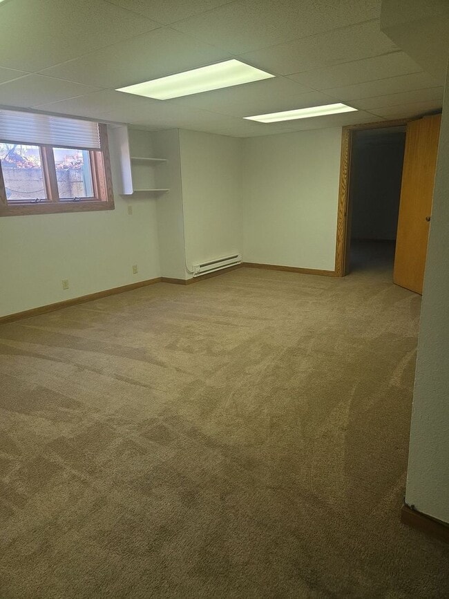 Building Photo - Move in Special: $300.00 Off First Month's Rent