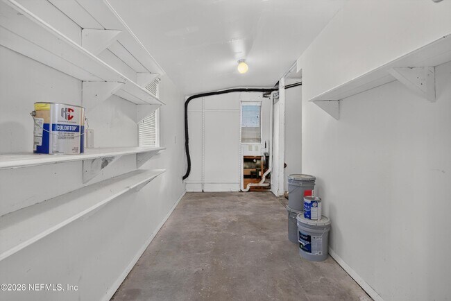 Building Photo - 2618 Arlex Dr E