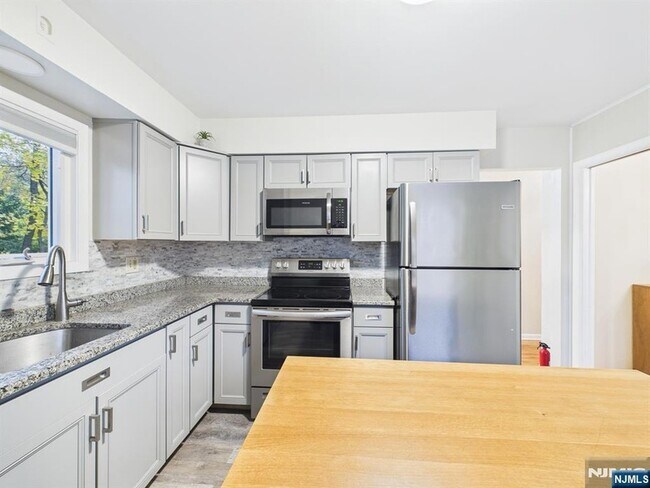 Building Photo - 114 Ackerman Ave