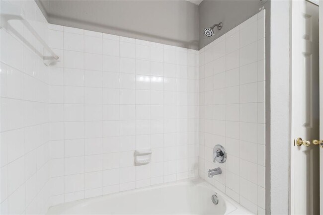Building Photo - 3711 Hill Family Ln