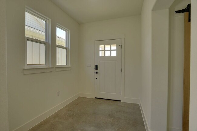 Building Photo - 106 Cardinal Wds