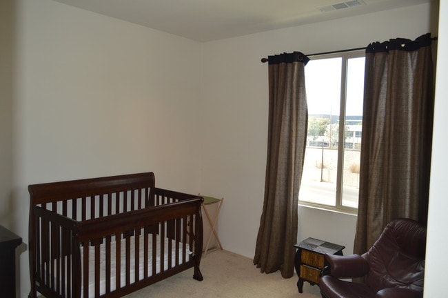 Building Photo - 5565 Ocean