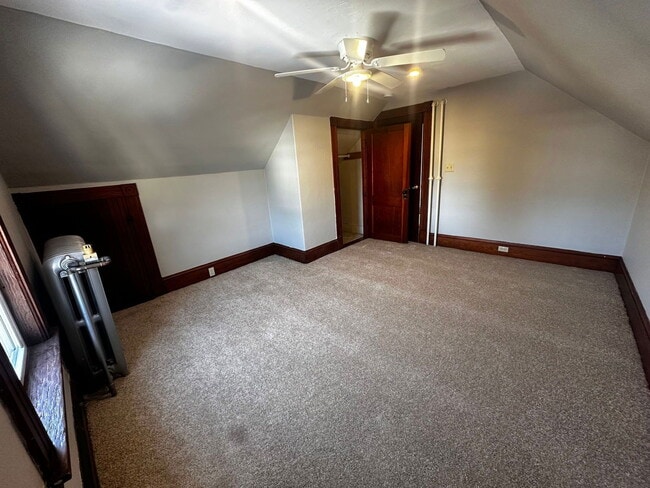 Building Photo - 108 Church St