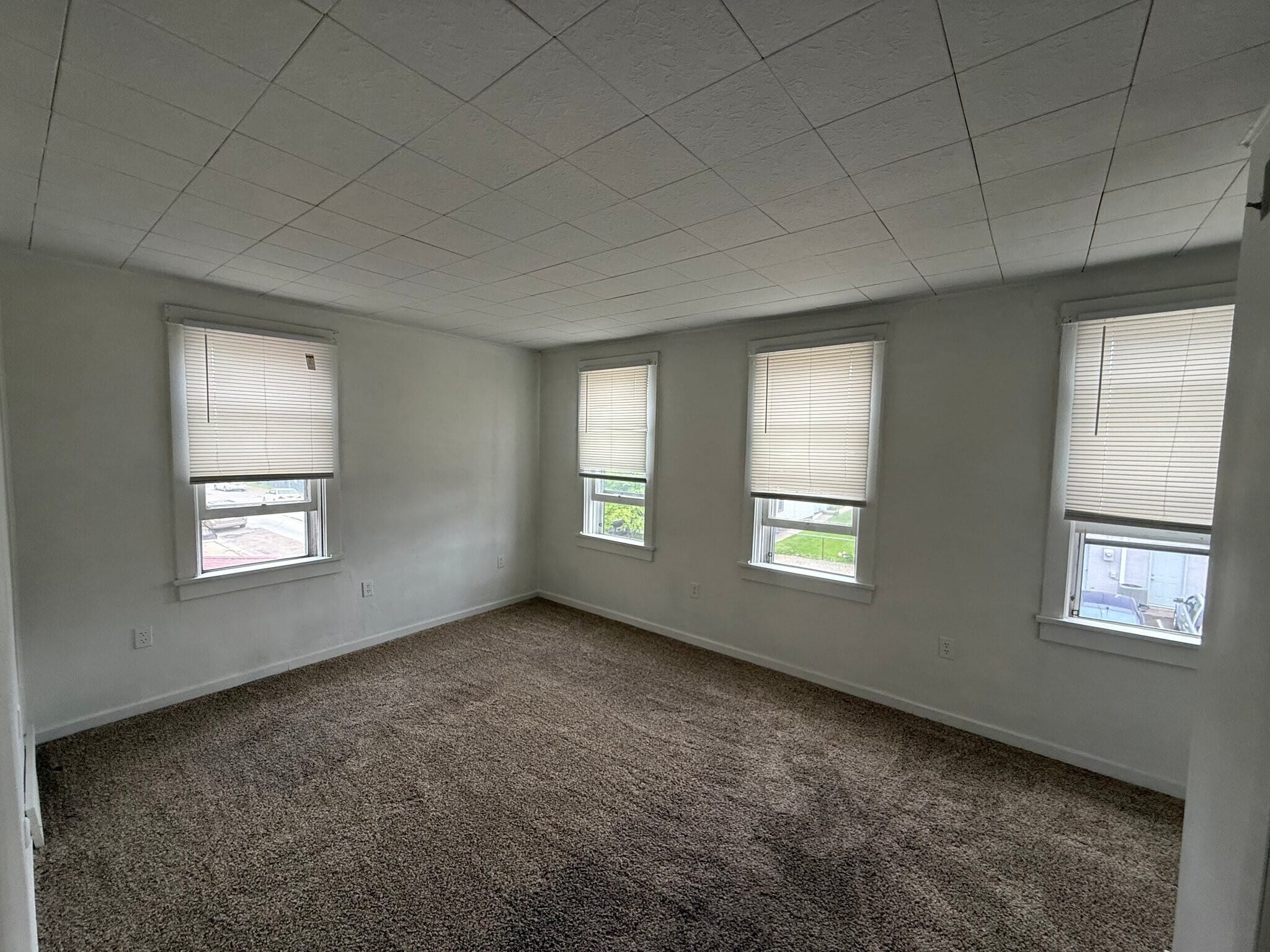 Building Photo - 1807 4th Ave