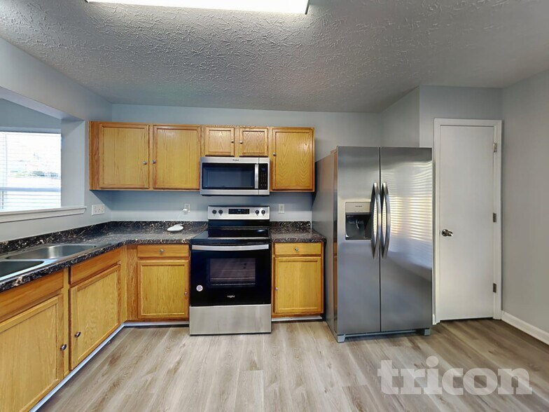 Building Photo - 135 Nacoochee Way