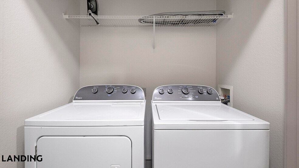 Building Photo - 18021 Kingsland Blvd