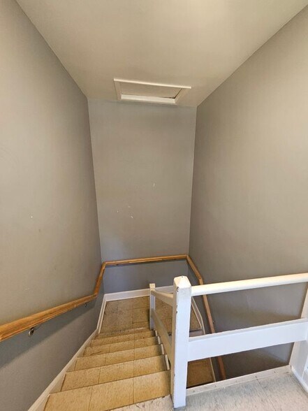 Building Photo - 3401 15th St SE