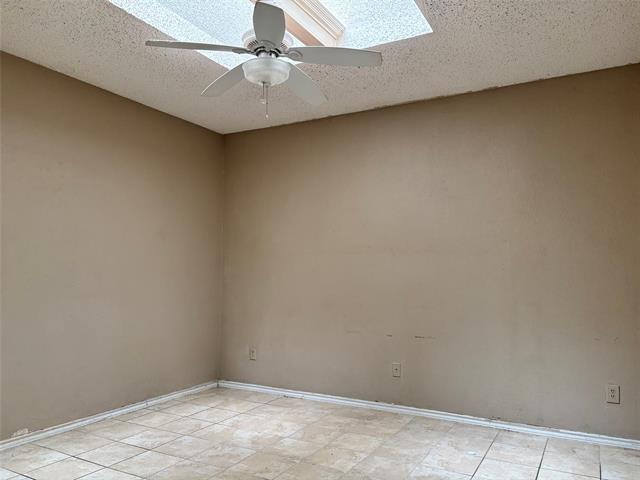 Building Photo - 3626 Hilltop Ln