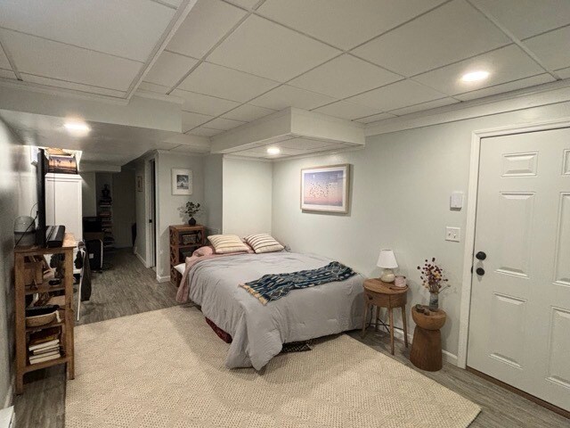 Newly Renovated Master Bedroom #1 - 24 Teele Ave