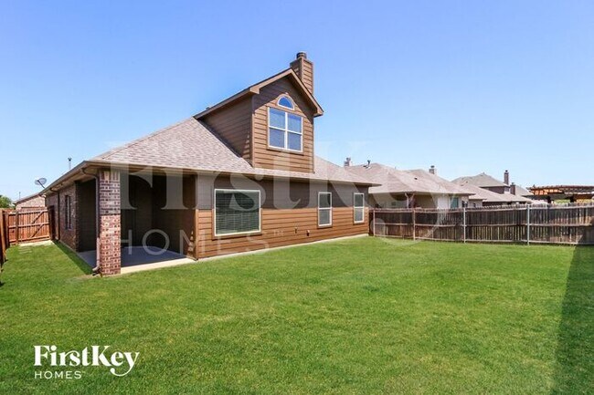 Building Photo - 3008 Beaver Creek Dr