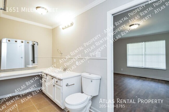 Building Photo - 1651 Millie St NE