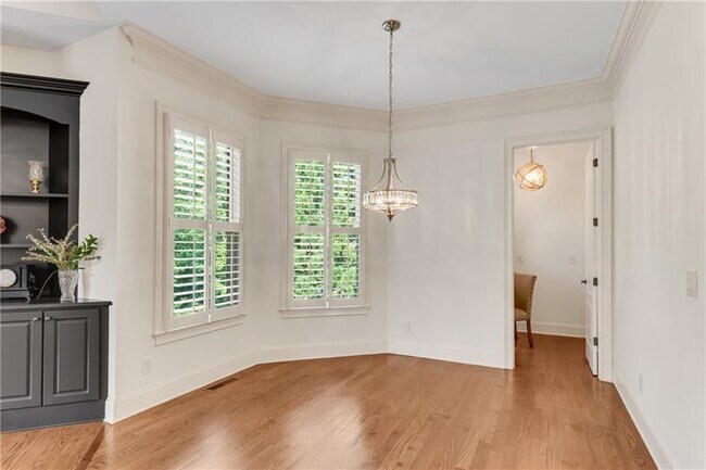 Building Photo - 5861 Yoshino Cherry Ln NE