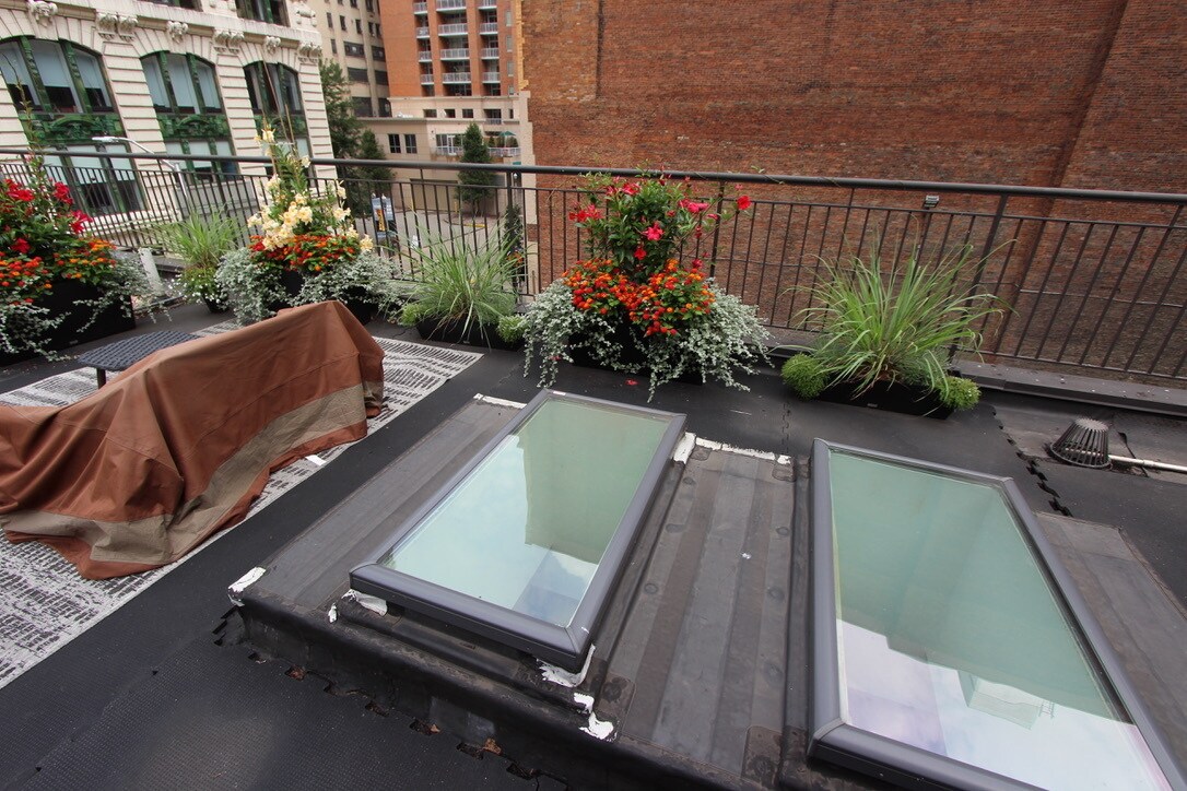 Skylight - 139 7th St