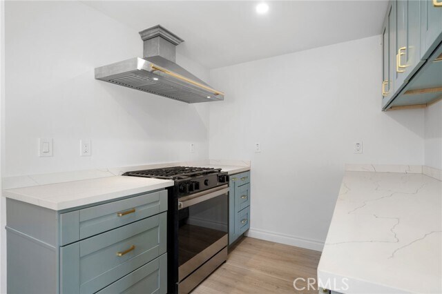 Building Photo - 10607 Whitegate Ave