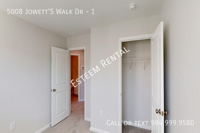 Building Photo - 5008 Jowett's Walk Dr