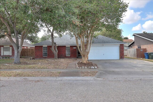 Primary Photo - 6405 Clairfield St