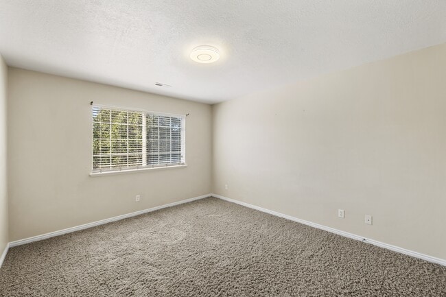 Building Photo - 10483 Sage Vista Way