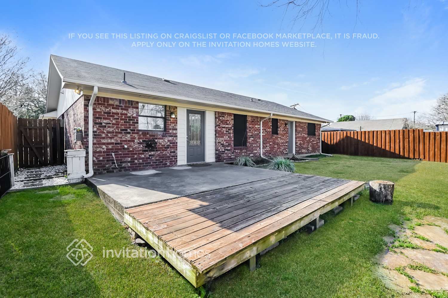 Building Photo - 203 Briar Creek Dr