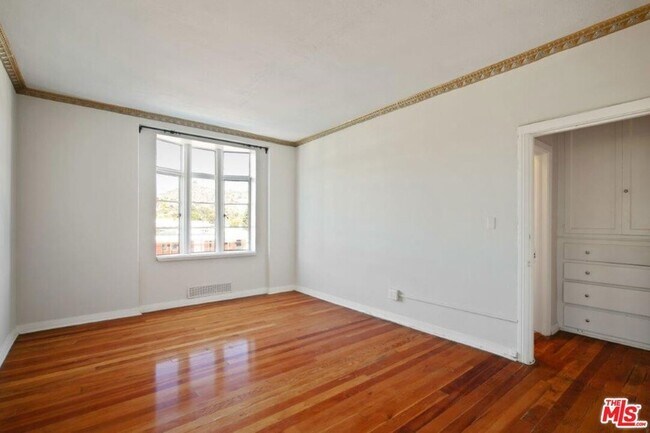 Building Photo - 1314 Hayworth Ave