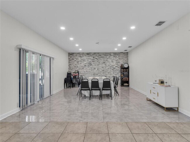 Building Photo - 5063 Ivory Stone Dr