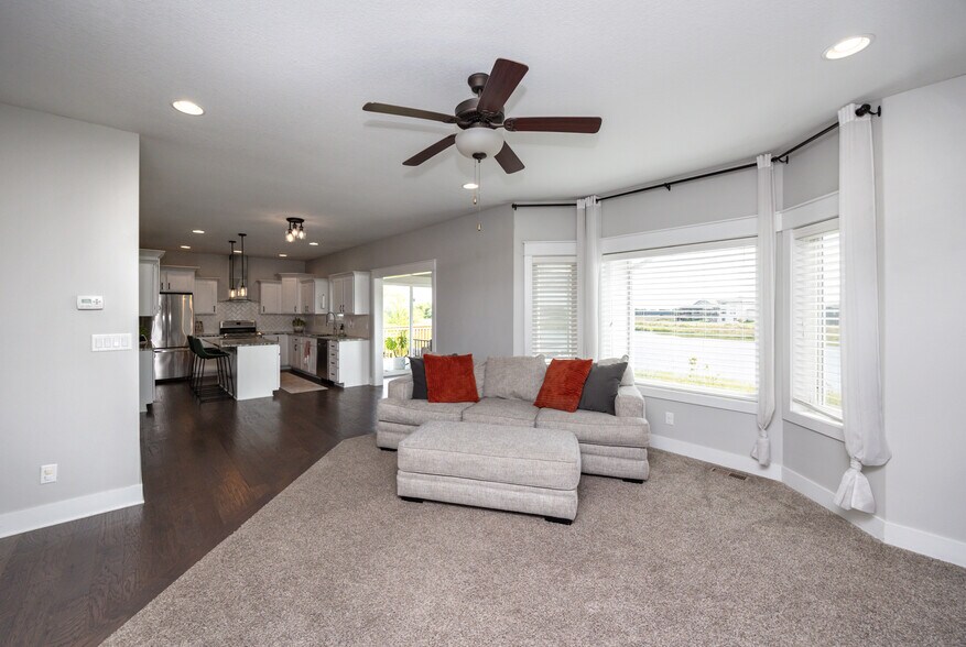 Building Photo - 9440 Rushbrook Dr