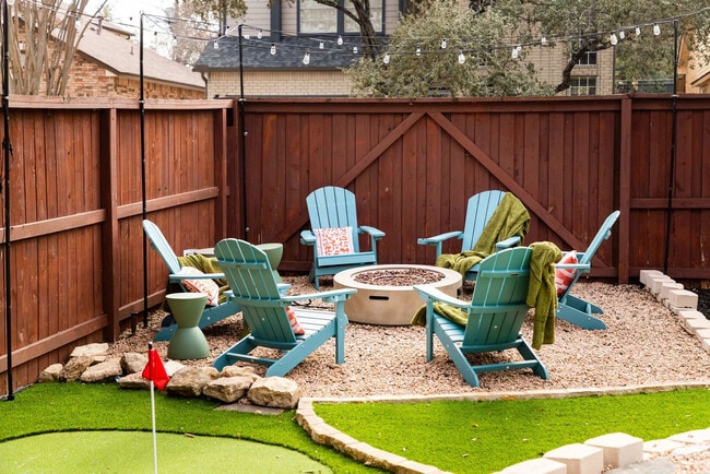 Building Photo - 2002 Chittim Trail Dr