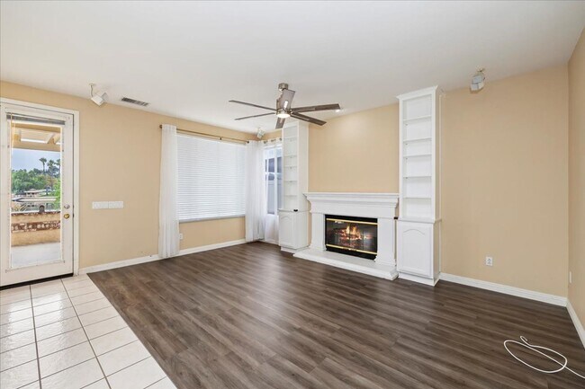 Building Photo - Lakefront Home for Lease – Panoramic Views...