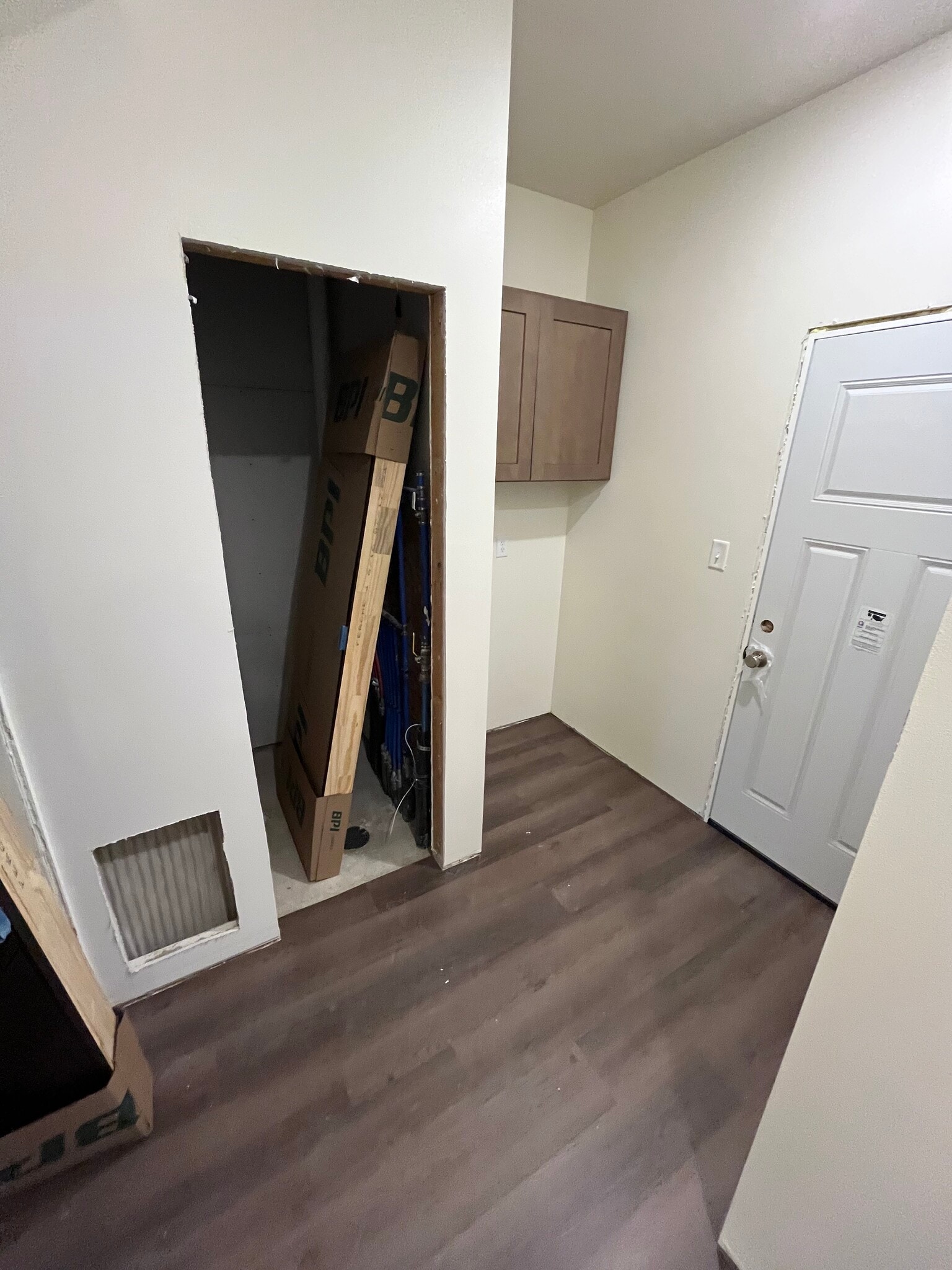 Building Photo - 327 Post Oak Dr