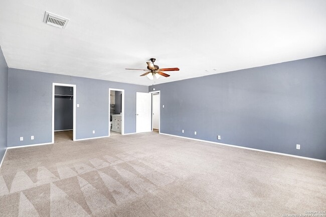 Building Photo - 13211 Lost Lake Dr