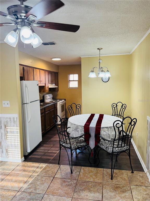 Building Photo - 1306 Golconda Rd