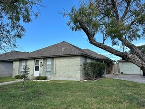 Building Photo - Ready for move in