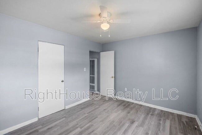 Building Photo - 1220 Sunshine Ave