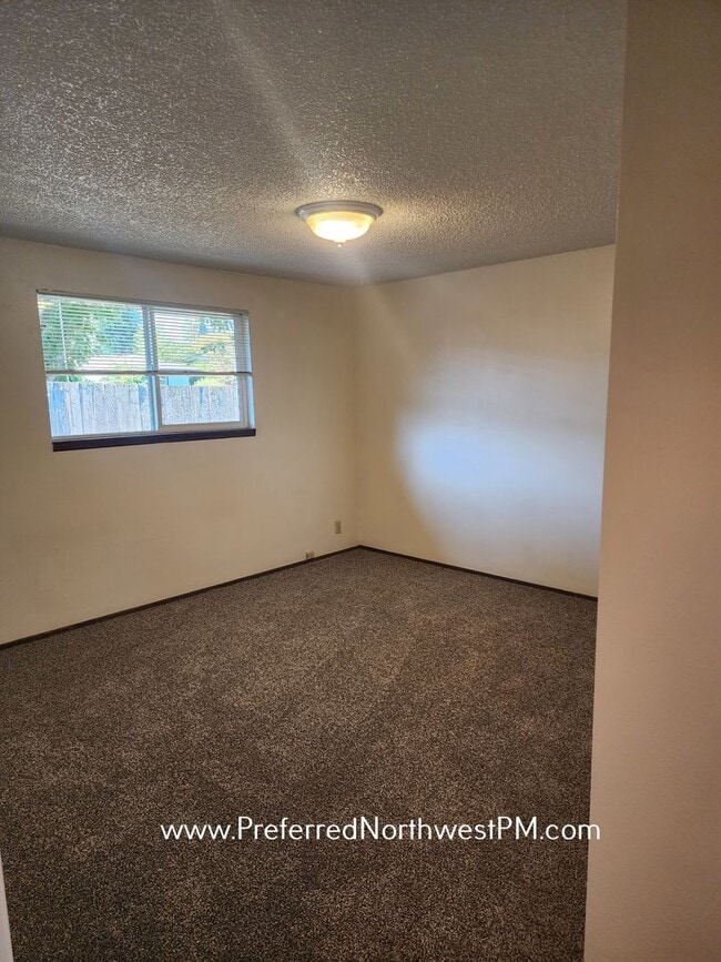 Building Photo - 5227 G St