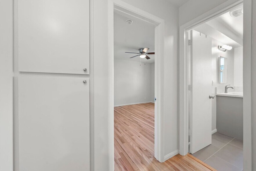 Building Photo - 3720 W Chandler Blvd