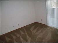 Building Photo - 2107 N Laventure Rd