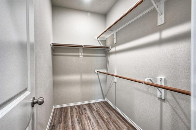 Building Photo - 9599 Darkwood St