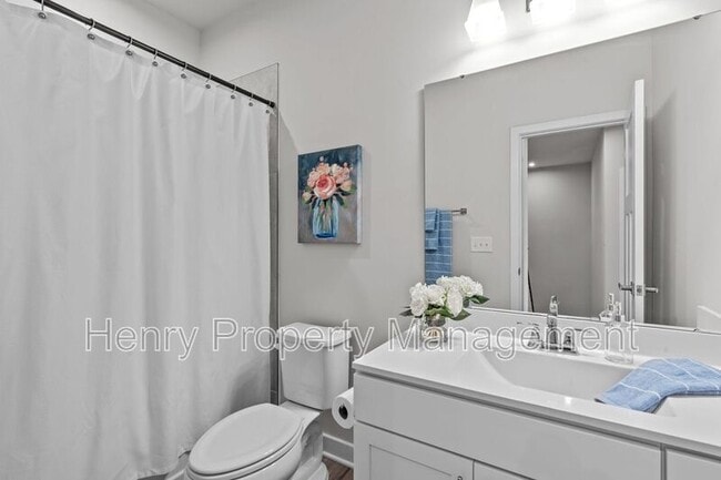 Building Photo - 1329 Channing Park Cir