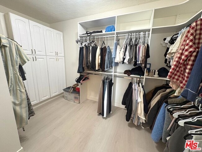 Building Photo - 16403 Bear Meadow Cir