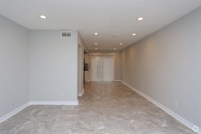 Interior Photo - Crystal Townhomes