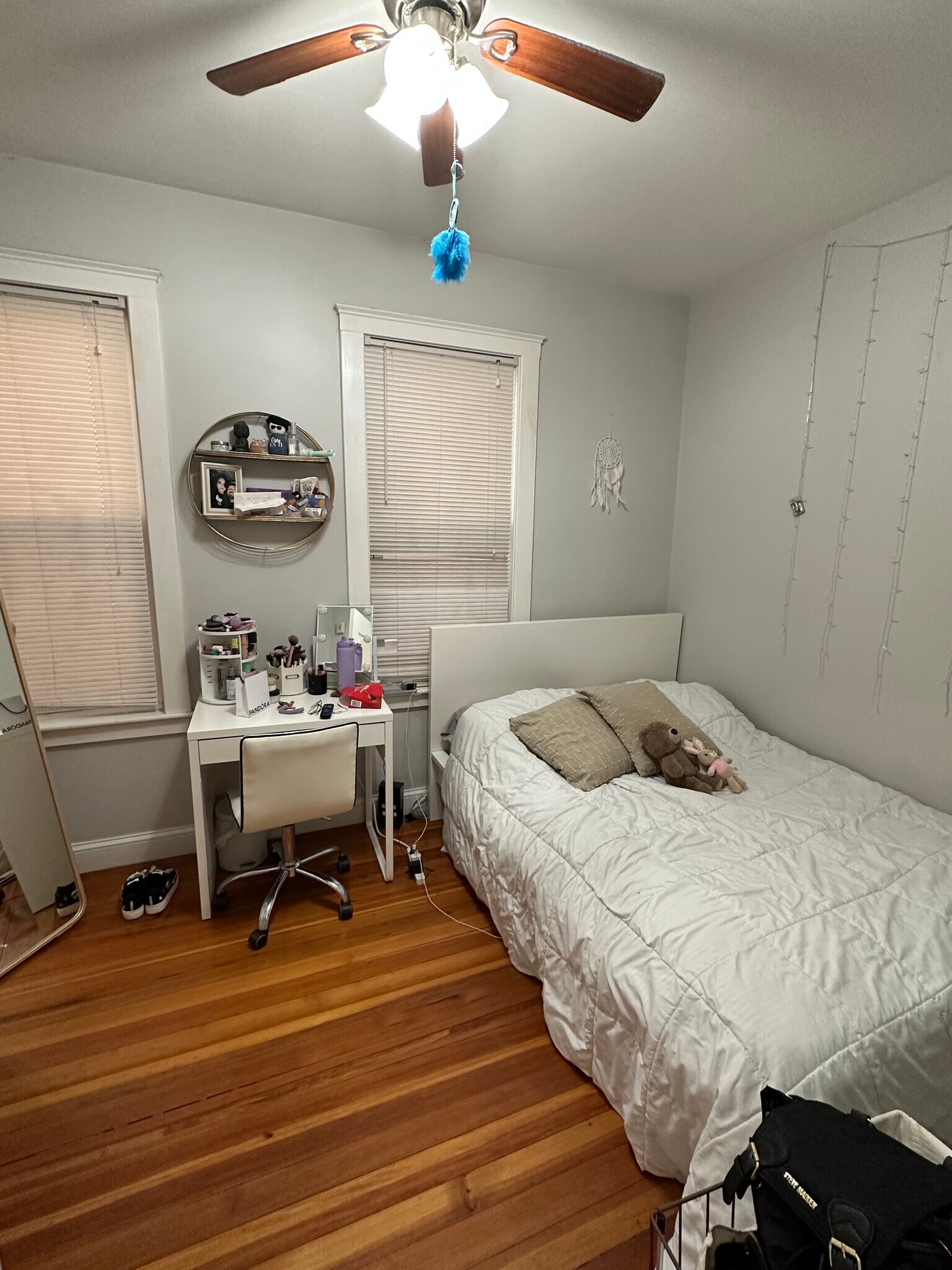 Building Photo - 194 Marion St