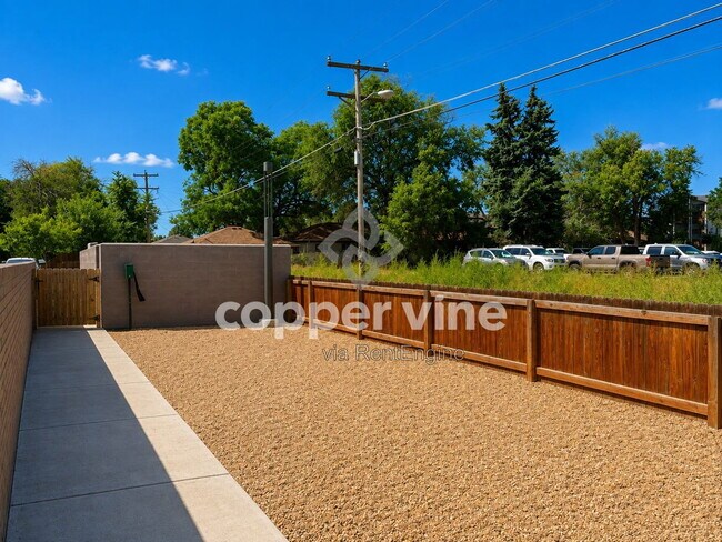 Building Photo - 1495 Vrain St